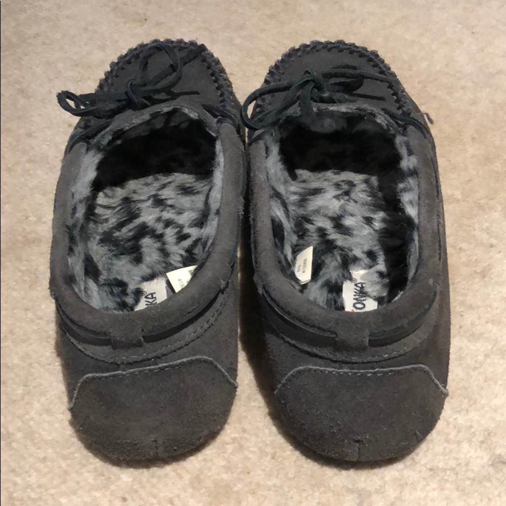 MINNETONKA - Gray Moccasin - Picture 2 of 3